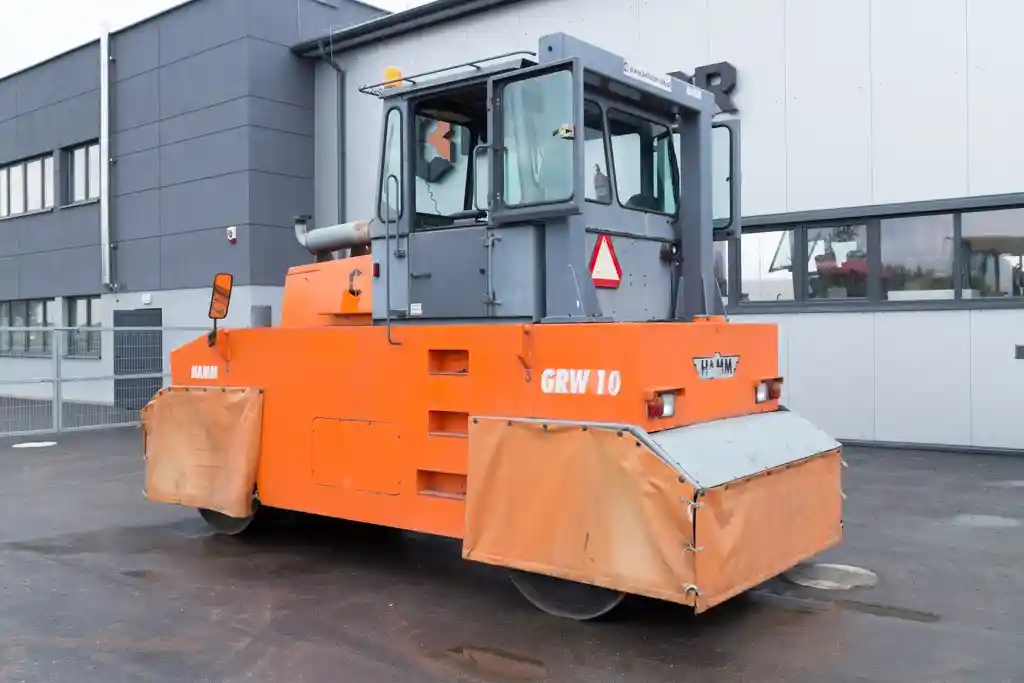 Baumaschine 8